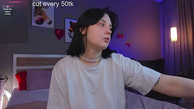 Snapshot of hey_tessa chatting on February 23, 2026, 8:06 pm hey tessa online show from February 23, 2026, 8:06 pm