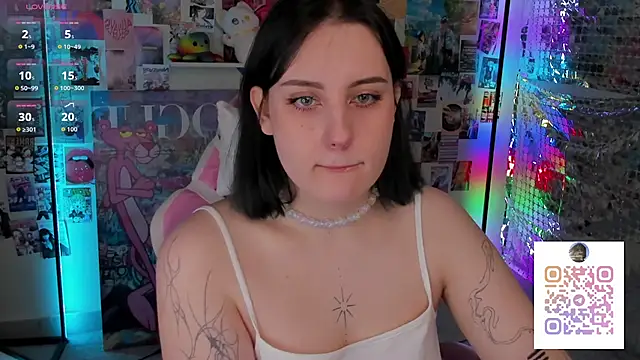 Snapshot of hey_tessa chatting on March 2, 2026, 6:26 pm hey tessa online show from March 2, 2026, 6:26 pm