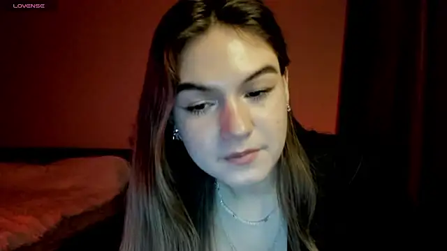 luna lust 212 online show from November 17, 2025, 11:05 am