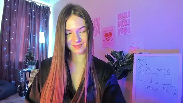 luna lust 212 online show from March 16, 2026, 5:55 am