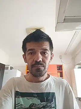 Snapshot of Dale_E chatting on October 24, 2025, 8:22 am Dale E online show from October 24, 2025, 8:22 am