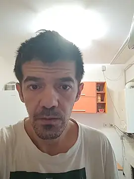 Snapshot of Dale_E chatting on October 27, 2025, 5:44 am Dale E online show from October 27, 2025, 5:44 am