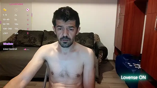 Snapshot of Dale_E chatting on June 18, 2026, 10:47 pm Dale E online show from June 18, 2026, 10:47 pm