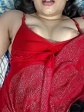 Cute Ayushii online show from June 4, 2026, 3:56 am