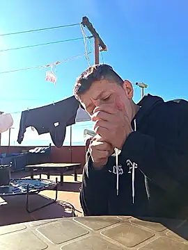 7milo online show from January 11, 2026, 2:22 pm