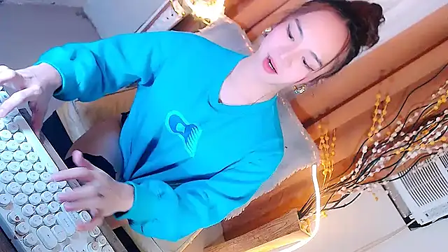 Natasha Sweetx online show from February 5, 2026, 12:21 pm