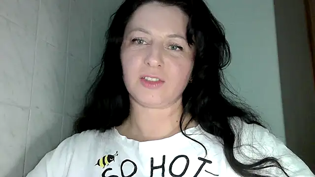 MelinaAx online show from April 4, 2026, 7:22 pm