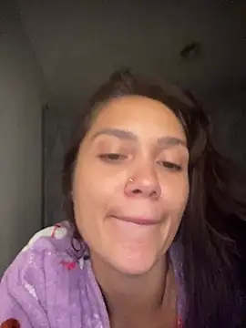 carolsapequinha online show from May 22, 2026, 8:47 pm