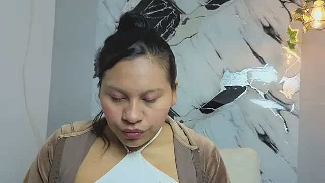 Snapshot of Hanna_Goldenst chatting on November 24, 2025, 7:13 pm Hanna Goldenst online show from November 24, 2025, 7:13 pm