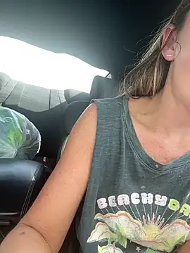 Snapshot of miatate chatting on February 10, 2026, 7:18 pm miatate online show from February 10, 2026, 7:18 pm