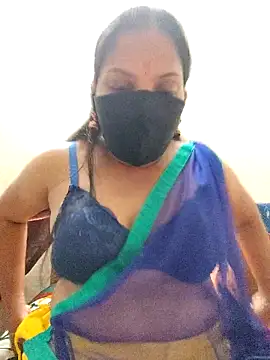 Snapshot of mahalaxmi_teluguammai chatting on November 13, 2025, 5:45 pm mahalaxmi teluguammai online show from November 13, 2025, 5:45 pm