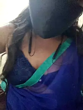 mahalaxmi teluguammai online show from December 4, 2025, 6:01 am