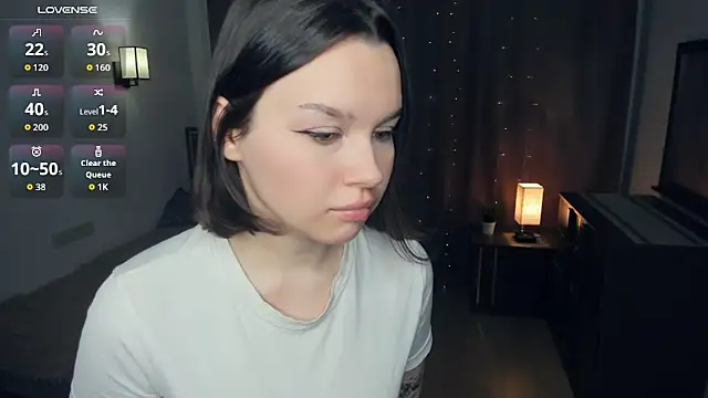 IrmgardBuzard online show from November 26, 2025, 8:32 pm