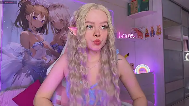 CheekySashaCharm online show from February 7, 2026, 8:29 am