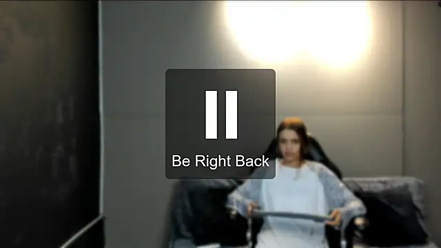 nicolvibes 212 online show from November 28, 2025, 8:11 pm