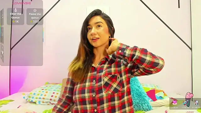 VictoriaRouge  online show from November 22, 2025, 3:49 am