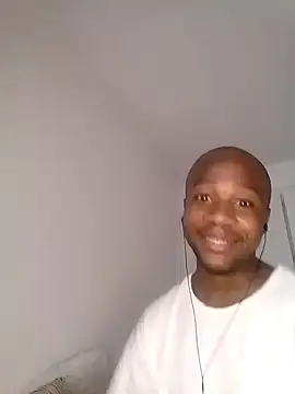 Snapshot of SikhangeleScimbhizo chatting on November 19, 2025, 3:01 pm SikhangeleScimbhizo online show from November 19, 2025, 3:01 pm