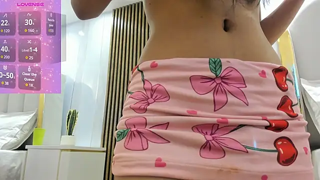 roxyflame  online show from May 12, 2026, 11:29 am