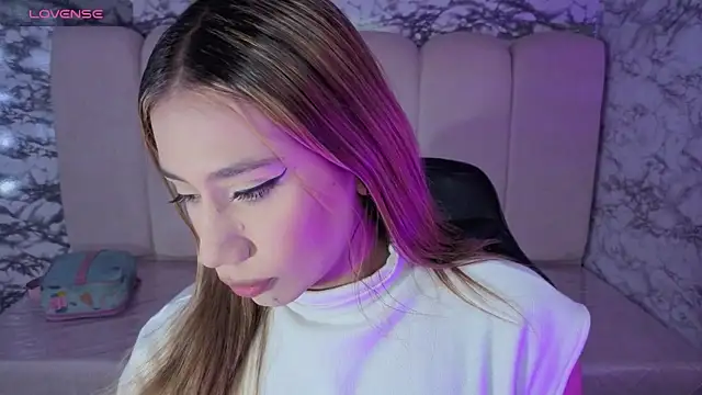 Evy Luxx v online show from January 16, 2026, 4:05 am