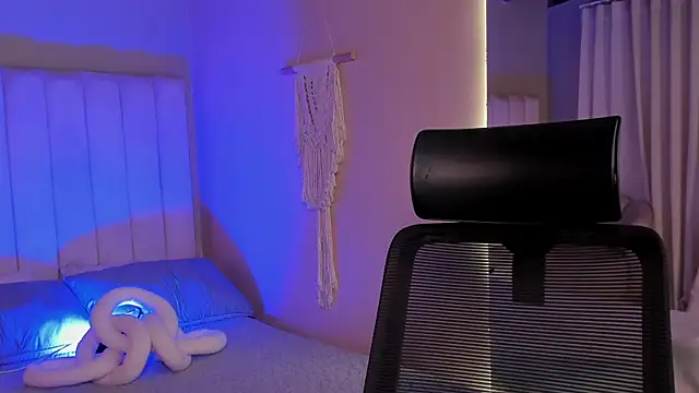 Snapshot of Seab_trooy chatting on February 8, 2026, 10:46 pm Seab trooy online show from February 8, 2026, 10:46 pm