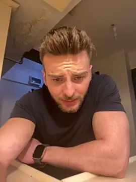 atesturky online show from November 21, 2025, 9:46 pm