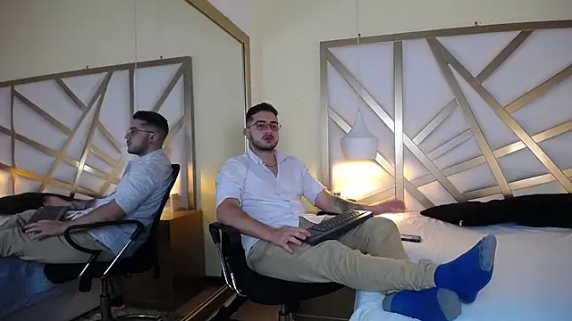 Ethan Greys online show from December 5, 2025, 4:21 am