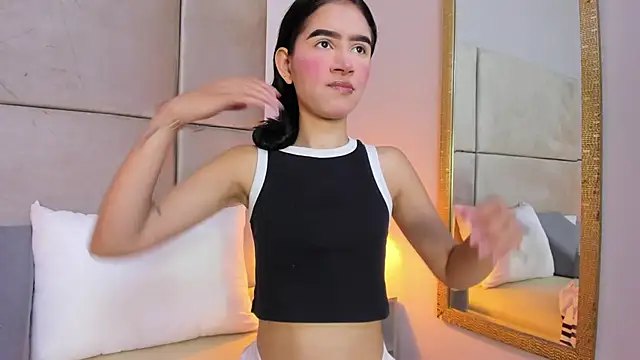 Snapshot of angelaG1 chatting on November 26, 2025, 8:21 pm angelaG1 online show from November 26, 2025, 8:21 pm