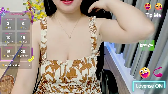 Hali Sweetgirl online show from April 11, 2026, 7:45 am