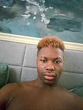 Snapshot of Wizinoir chatting on November 18, 2025, 7:51 pm Wizinoir online show from November 18, 2025, 7:51 pm