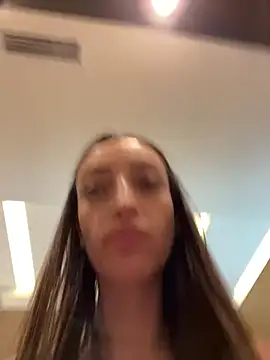 BelleRune online show from December 8, 2024, 6:28 pm