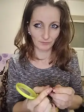 Snapshot of CrazyMaya39 chatting on April 5, 2026, 9:12 pm CrazyMaya39 online show from April 5, 2026, 9:12 pm