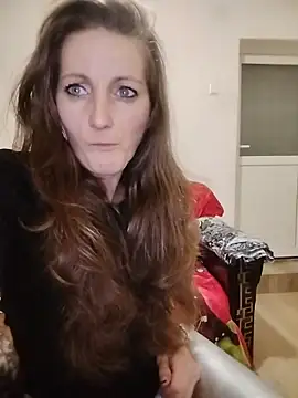 Snapshot of CrazyMaya39 chatting on April 10, 2026, 10:58 pm CrazyMaya39 online show from April 10, 2026, 10:58 pm