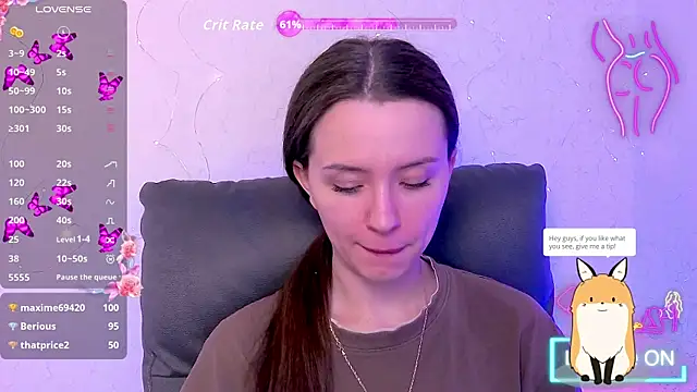 BellaVelure6767 online show from May 19, 2026, 10:05 pm