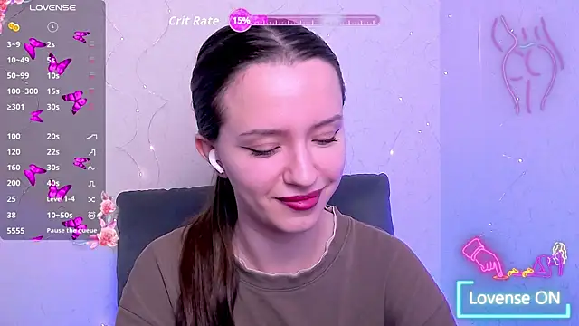 BellaVelure6767 online show from May 27, 2026, 11:57 pm