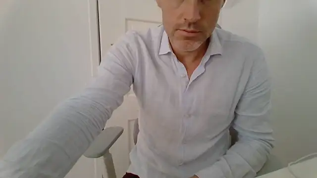 Brandonn1989amateur online show from July 3, 2026, 12:00 pm