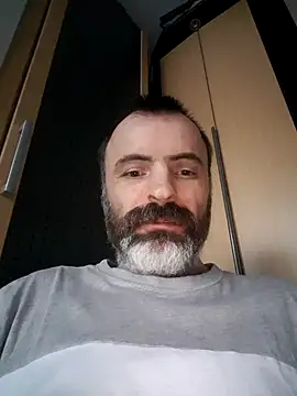 Snapshot of Artur50 chatting on November 17, 2025, 3:29 pm Artur50 online show from November 17, 2025, 3:29 pm