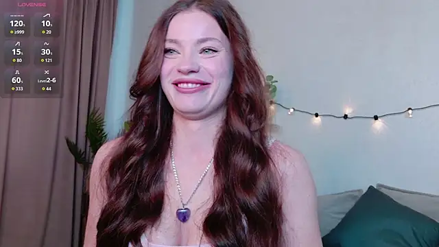 Snapshot of Taylla_Nouell chatting on November 19, 2025, 7:52 am Taylla Nouell online show from November 19, 2025, 7:52 am