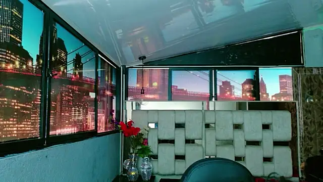 lunabustygirl online show from February 8, 2026, 4:32 pm