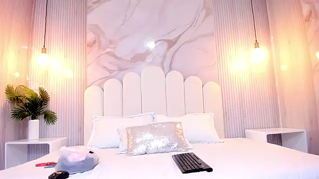 arietta skinny online show from February 4, 2026, 11:38 am