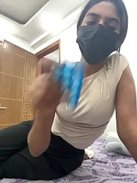 sexyayeshadesi online show from April 6, 2026, 5:58 pm