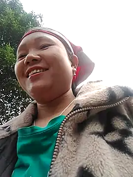 hoami-hot online show from December 3, 2025, 1:35 am