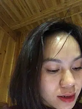 Snapshot of Trangbabylove chatting on February 25, 2026, 10:19 pm Trangbabylove online show from February 25, 2026, 10:19 pm