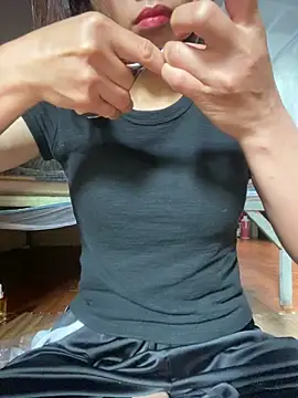 Trangbabylove online show from June 15, 2026, 8:05 am