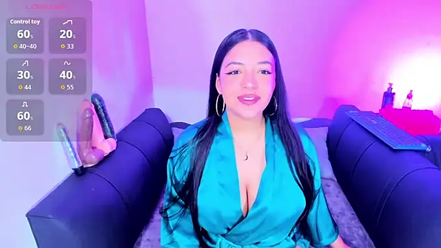 evelisse  online show from February 19, 2026, 3:46 am