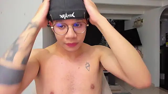 Snapshot of MarcoKostov chatting on November 28, 2025, 10:23 pm MarcoKostov online show from November 28, 2025, 10:23 pm