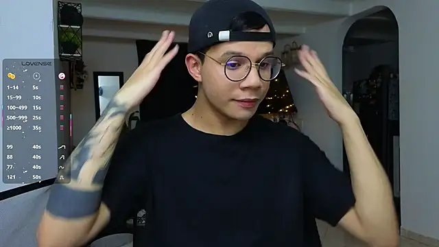 Snapshot of MarcoKostov chatting on December 14, 2025, 2:28 am MarcoKostov online show from December 14, 2025, 2:28 am