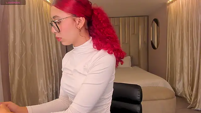 AmberFox1 online show from December 19, 2025, 1:40 pm