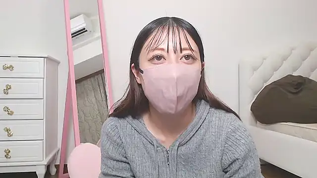 Snapshot of kana_Gcup chatting on November 15, 2025, 1:07 pm kana Gcup online show from November 15, 2025, 1:07 pm