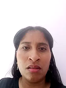 CarolinaNavas33 online show from March 25, 2026, 9:10 pm