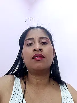 CarolinaNavas33 online show from March 26, 2026, 2:33 pm